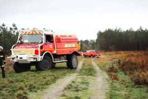 SDIS DES LANDES - SAPEURS-POMPIERS - FEU DE FORET - INCENDIE - VÉHICULES - CCF - FPTL - BRS